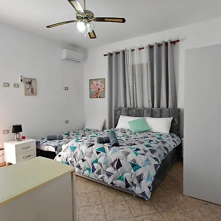 בית הארחה Boutique Private Seaview Vlorë