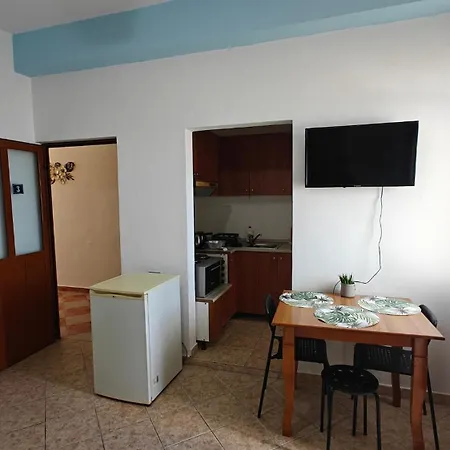Boutique Private Seaview בית הארחה Vlorë
