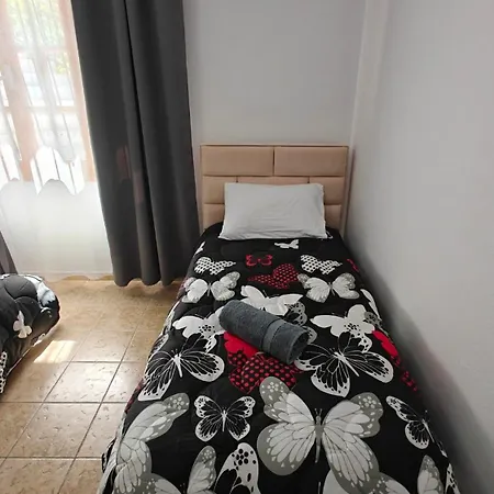 Boutique Private Seaview בית הארחה